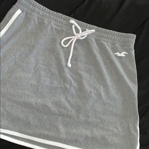 Gray hollister skirt